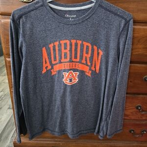 Champion long sleeve shirt w/ Auburn Tigers. Large Blue shirt with orange letter